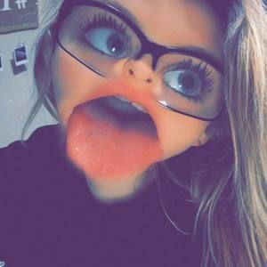 Meet your Posher, Brenna